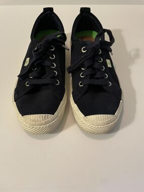 Cariuma Oca Low Blue Canvas Sneakers Shoes Women’s Sz 8 Lace-Up Athleisure